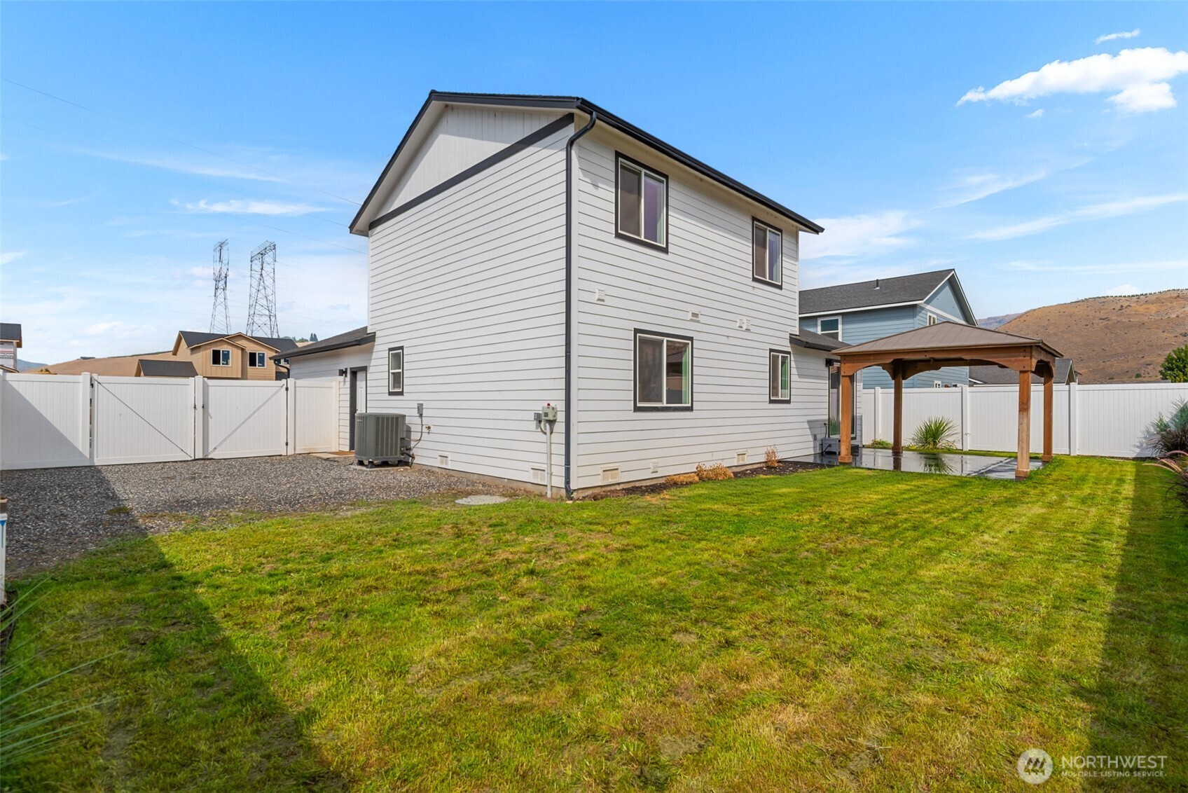 1447 Curtis Drive Property Photo 4