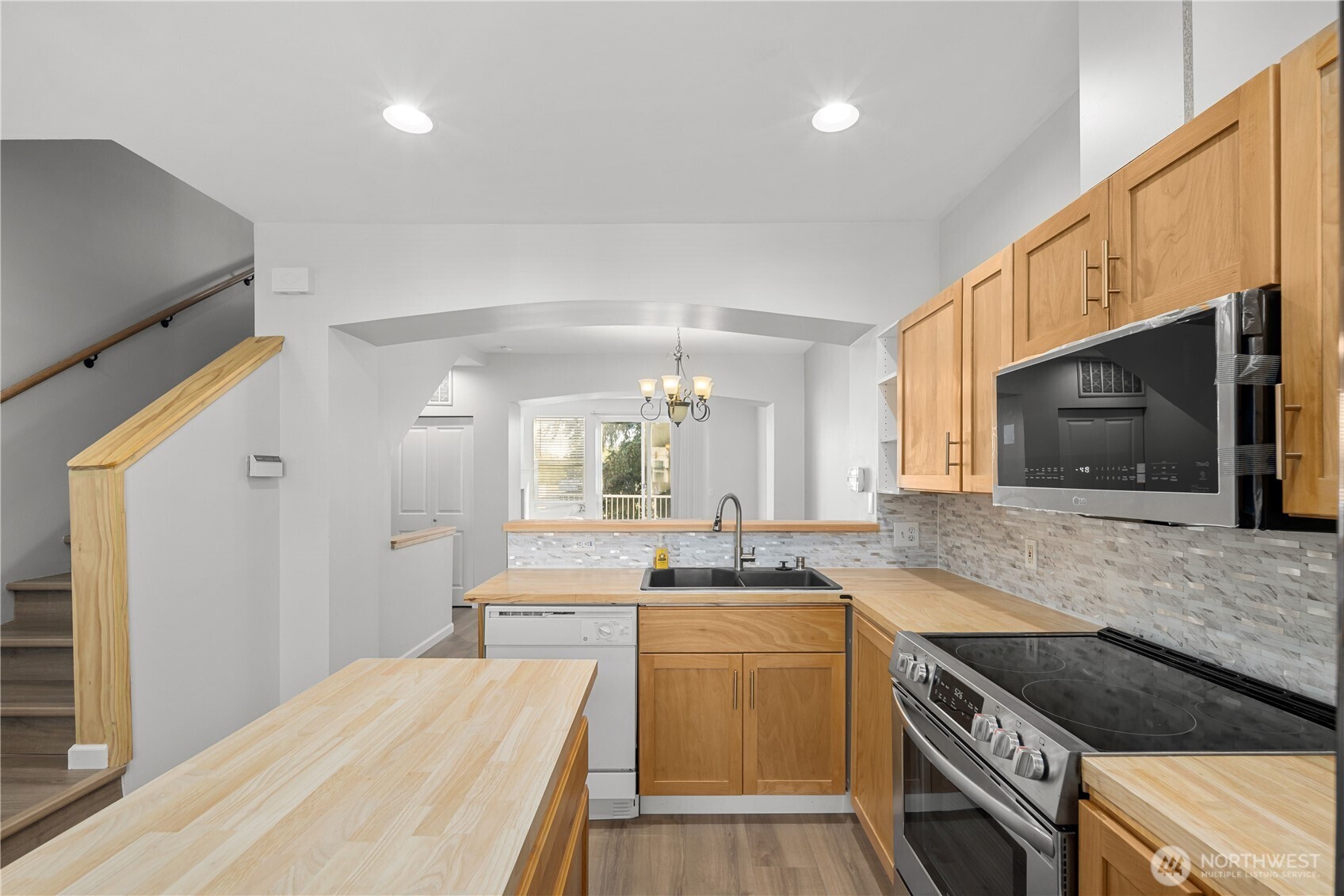 6231 S 233rd Street 25-2 Property Photo 6