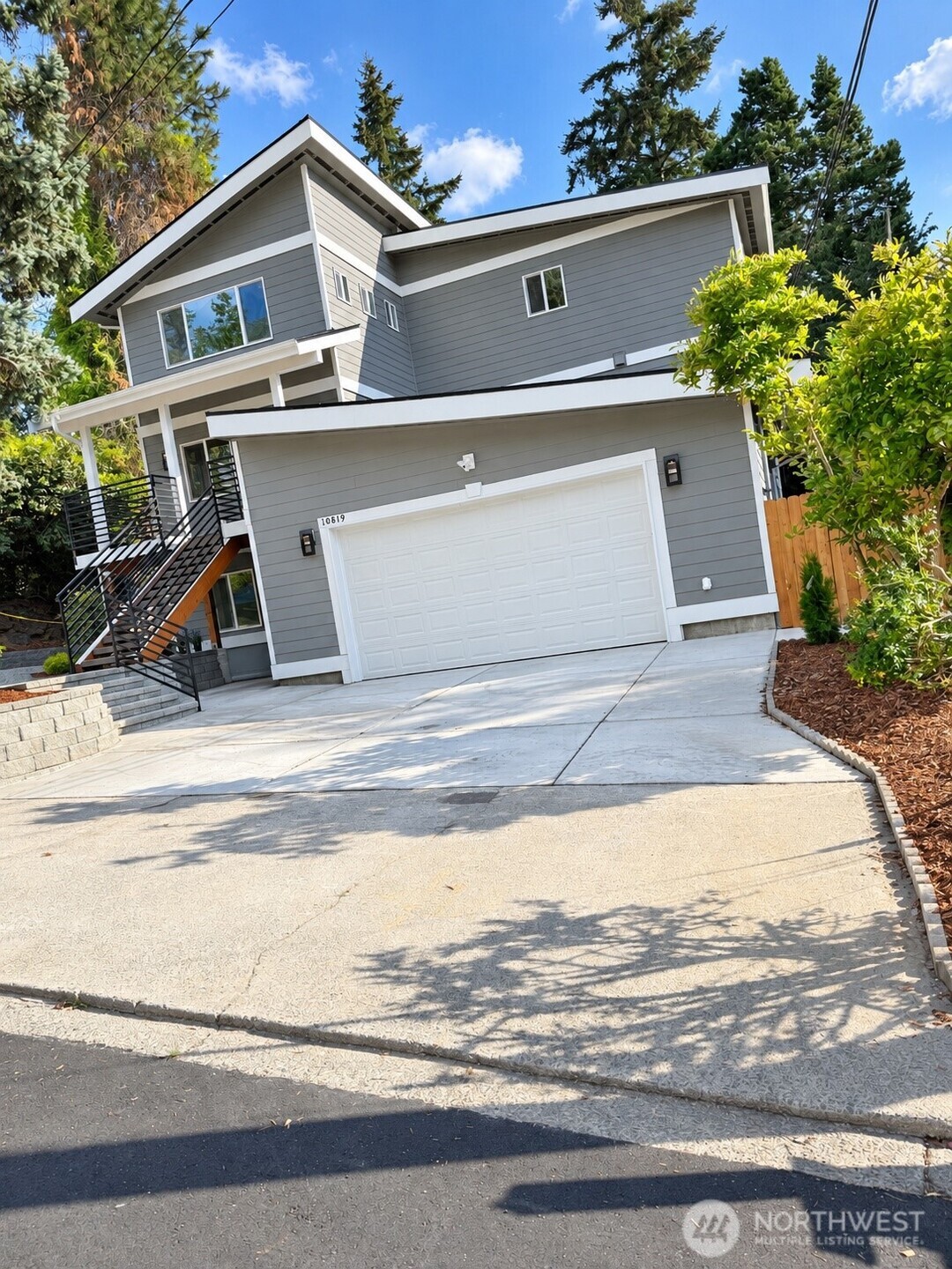 10819 Se 236th Street Property Photo 2