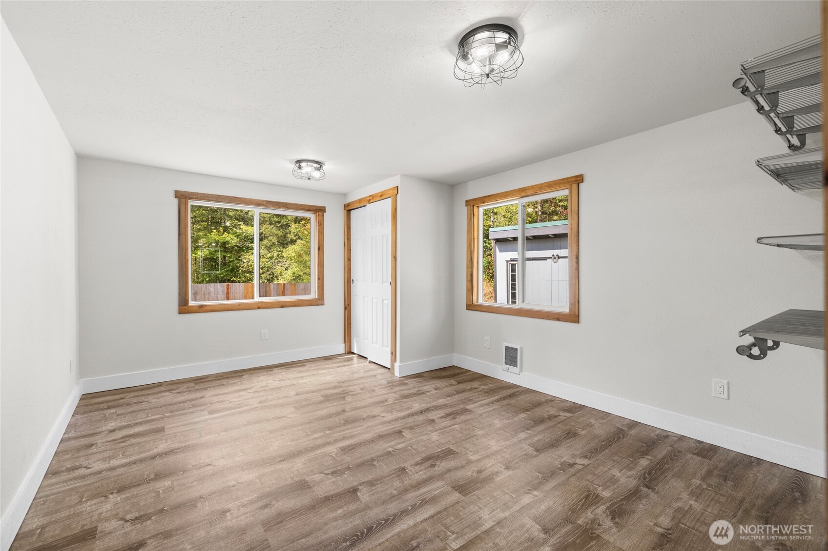 11911 Reiner Road Property Photo 17