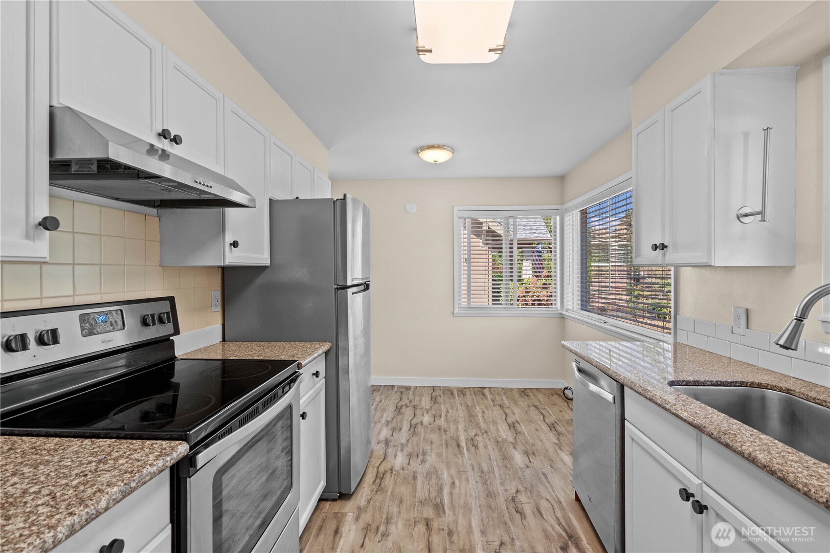 2340 S M Street Property Photo 8