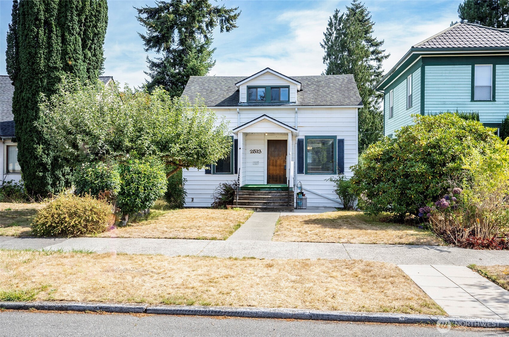 2513 Cedar Street Property Photo 1