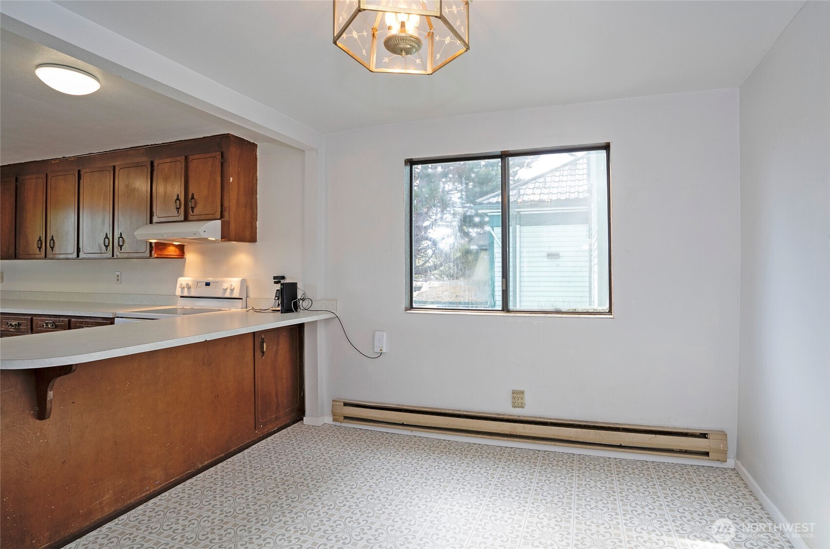 2513 Cedar Street Property Photo 9