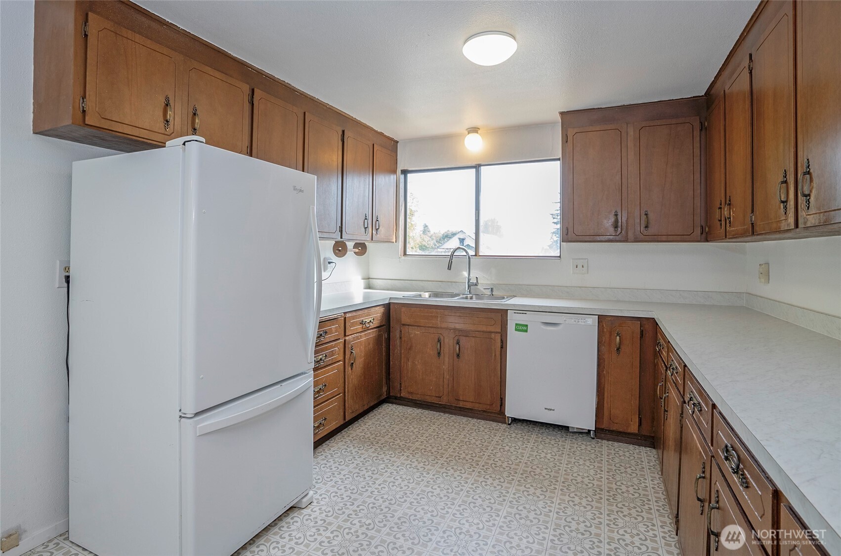 2513 Cedar Street Property Photo 12