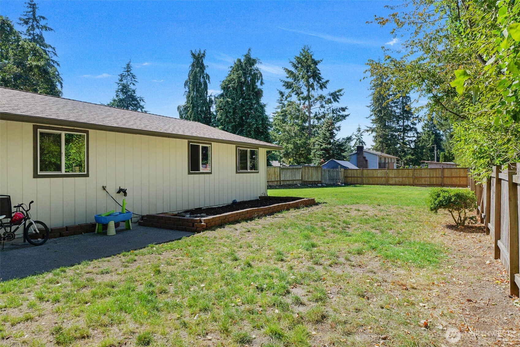 18604 9th Avenue Ct Property Photo 23