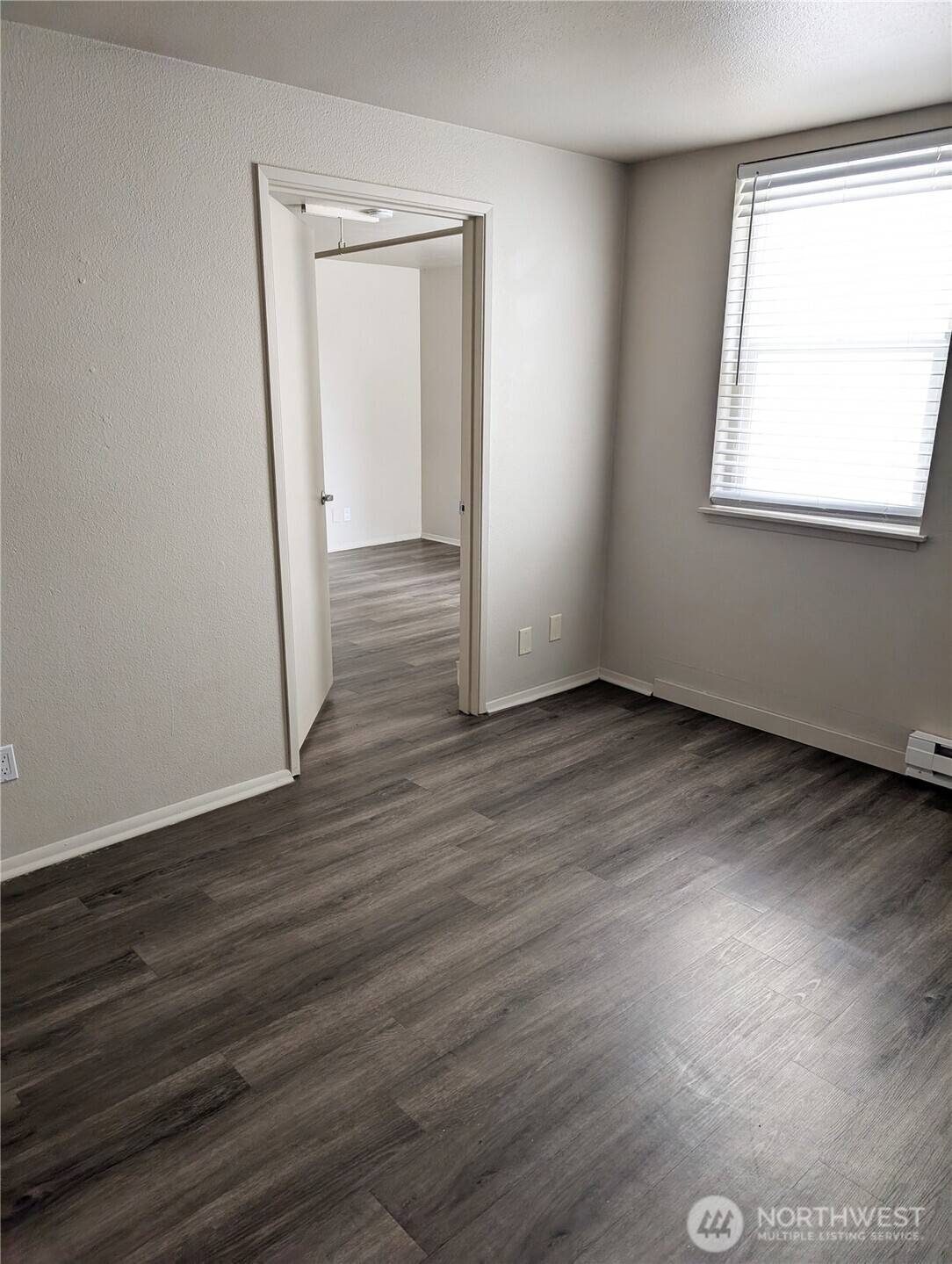 101 S 1st Street Property Photo 7
