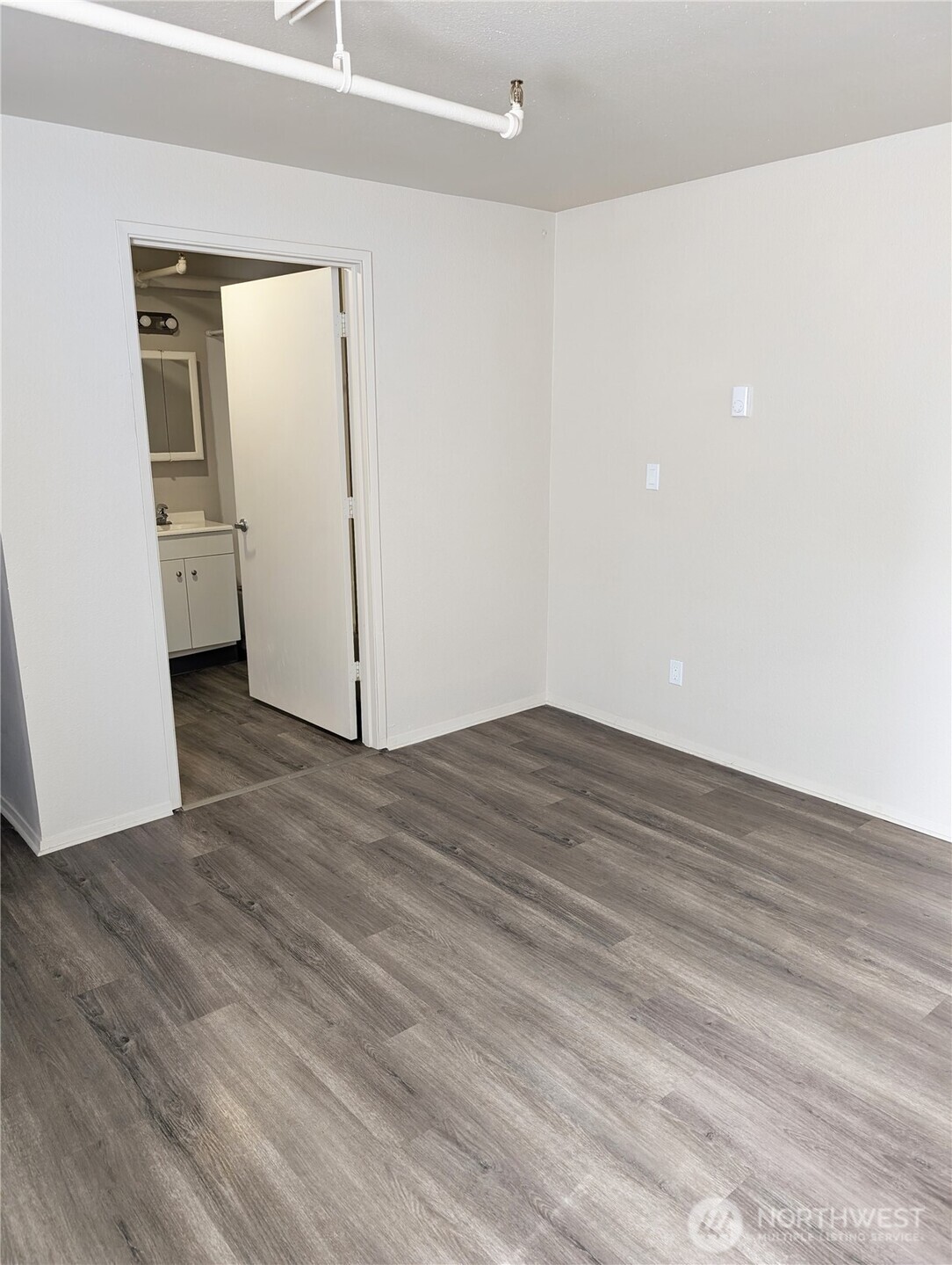 101 S 1st Street Property Photo 11