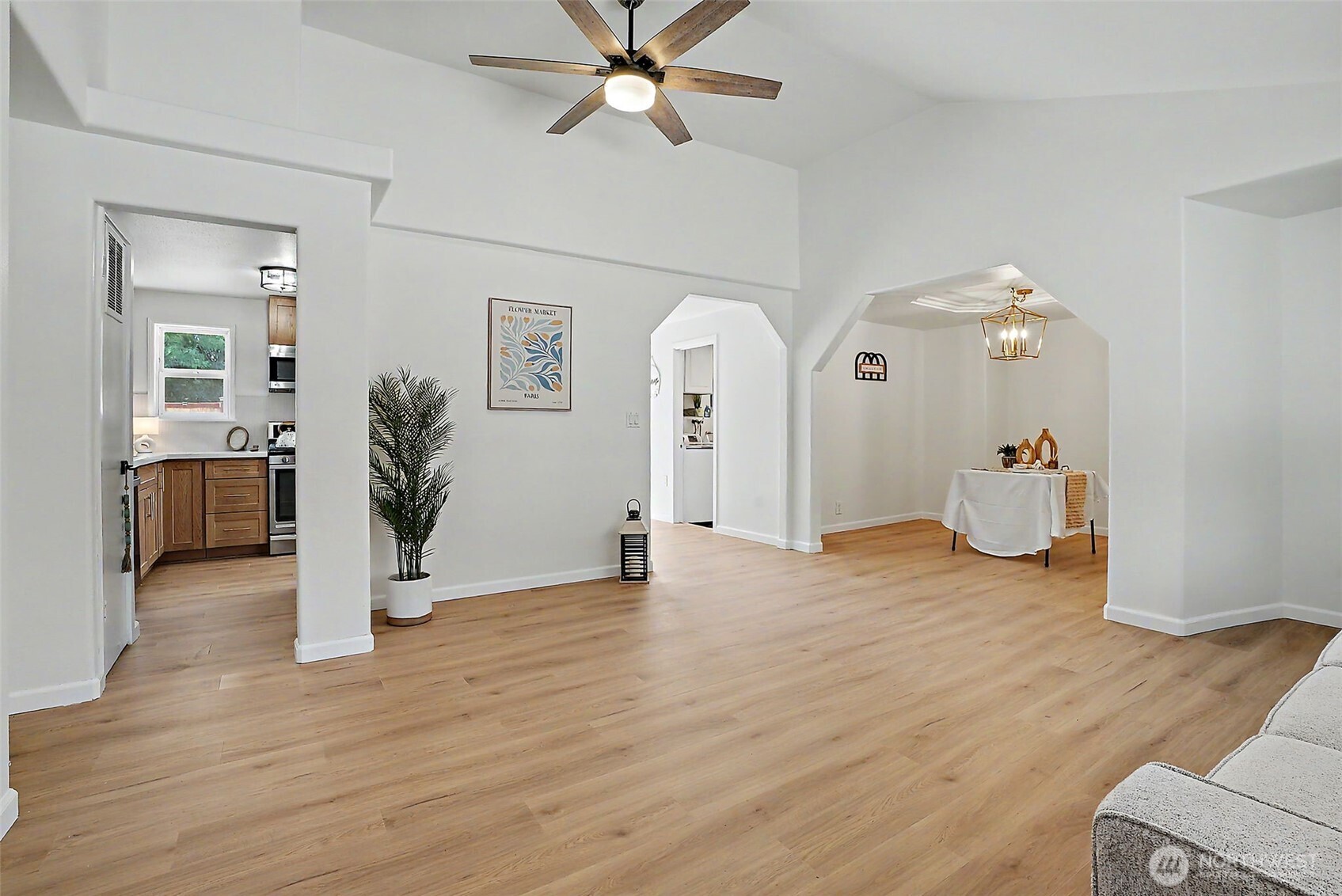 505 Riverview Drive Property Photo 5