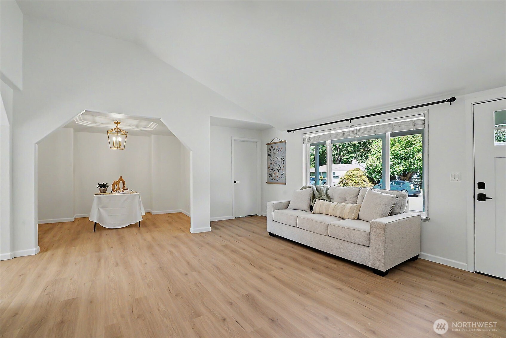 505 Riverview Drive Property Photo 6