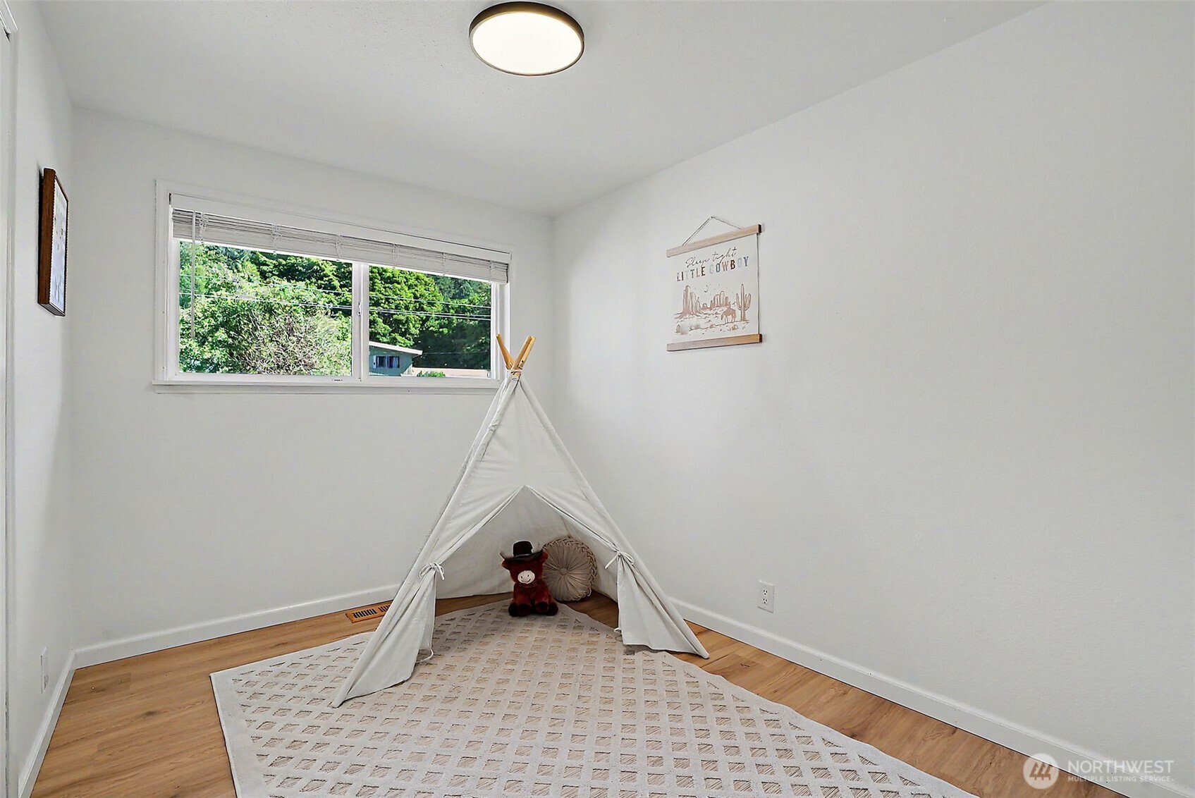 505 Riverview Drive Property Photo 12