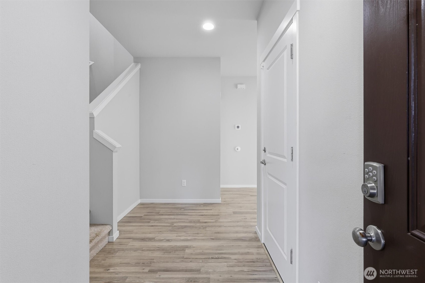 10507 Spruce Avenue Property Photo 2