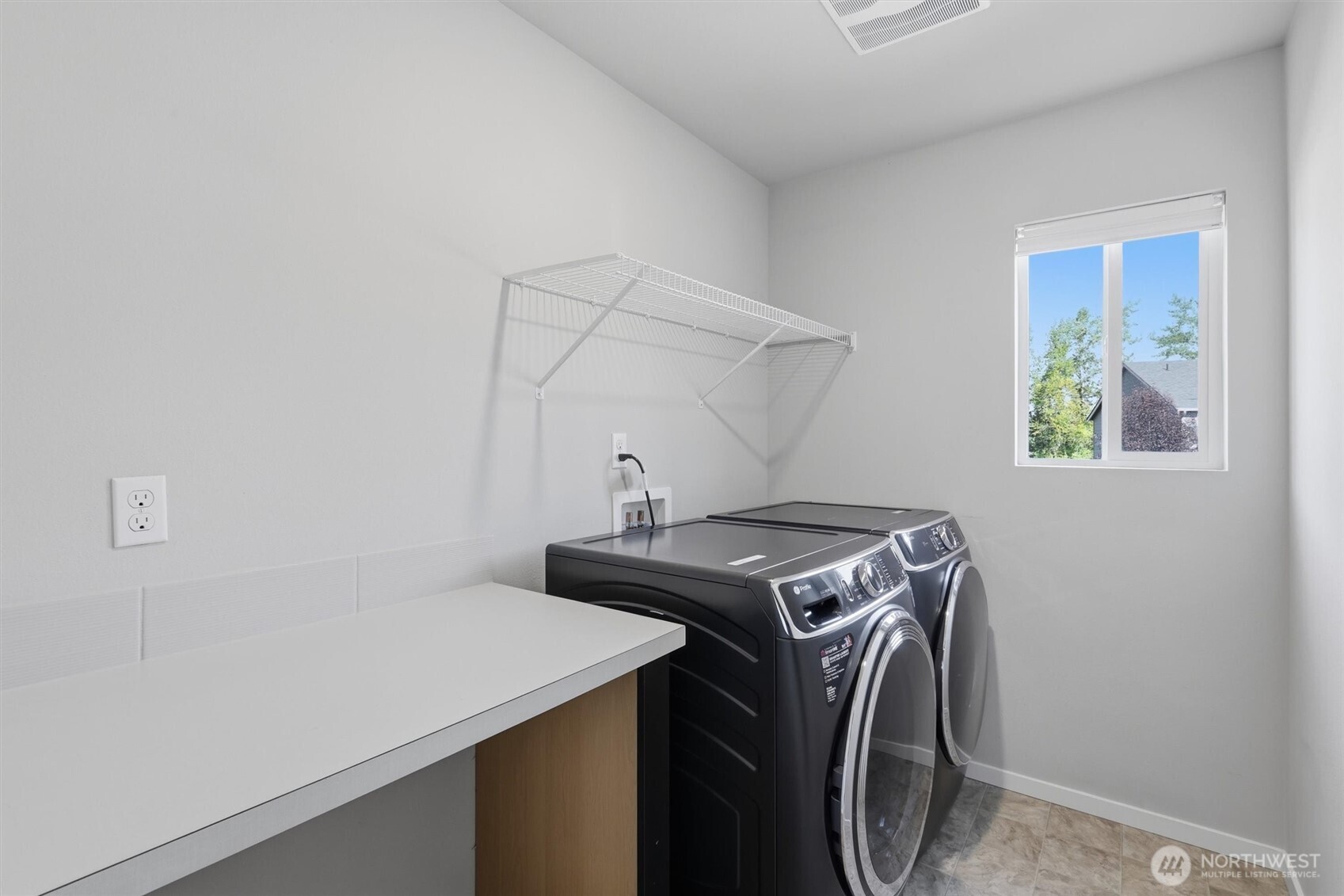 10507 Spruce Avenue Property Photo 23