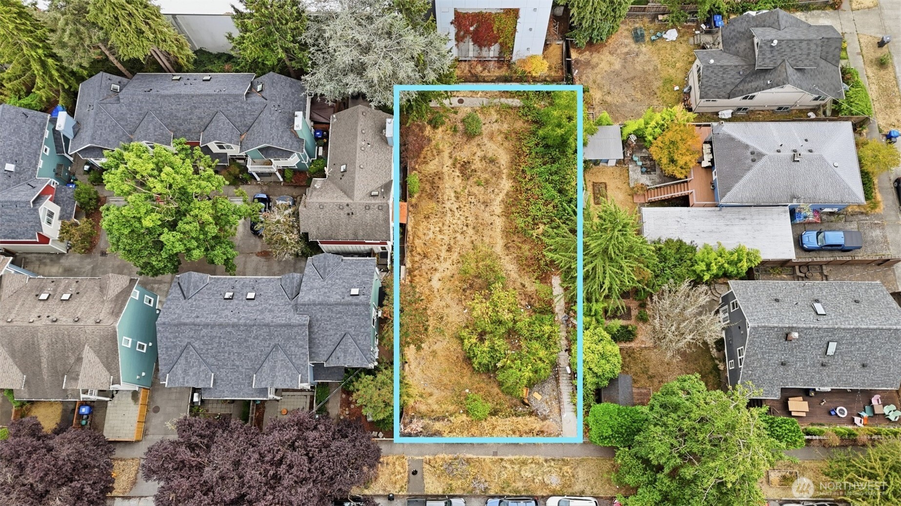 9309 Aurora Avenue Property Photo 1