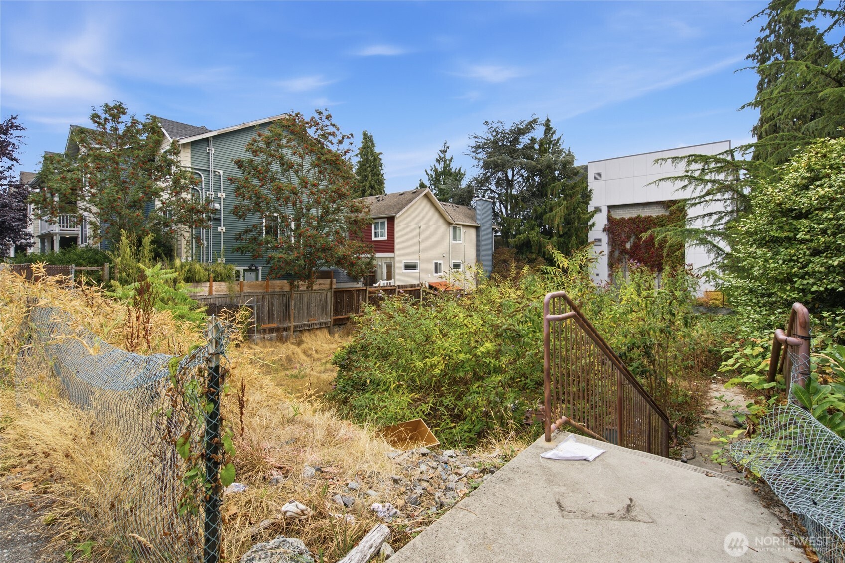 9309 Aurora Avenue Property Photo 4
