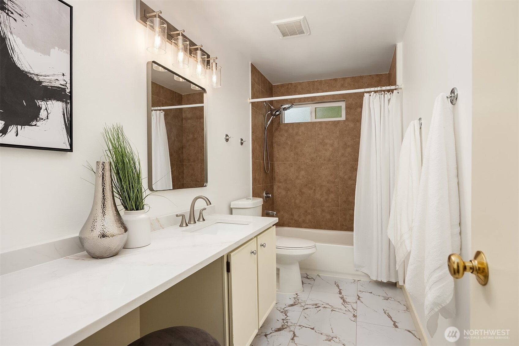 12034 206th Place Property Photo 18