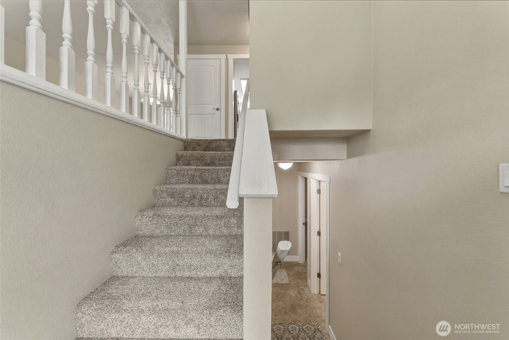 1182 Lancer Drive Property Photo 3
