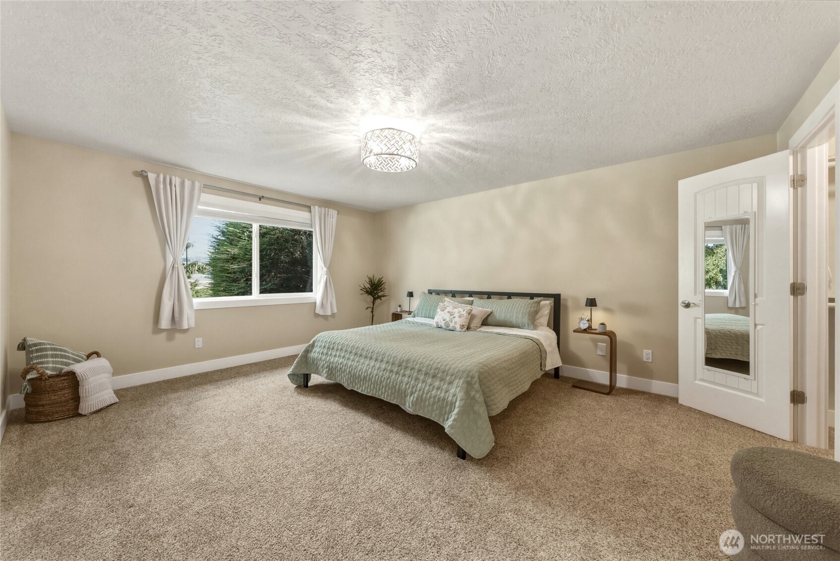 1182 Lancer Drive Property Photo 14