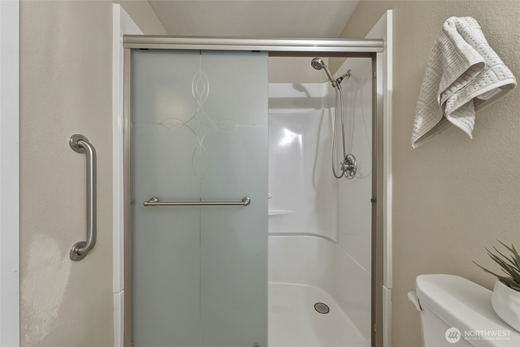 1182 Lancer Drive Property Photo 17