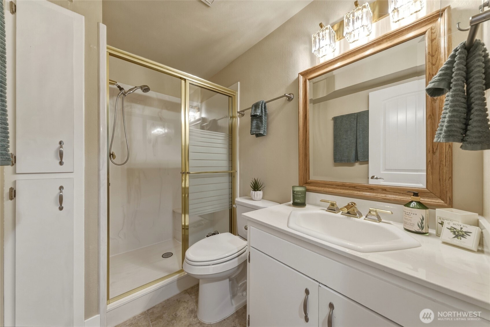 1182 Lancer Drive Property Photo 20