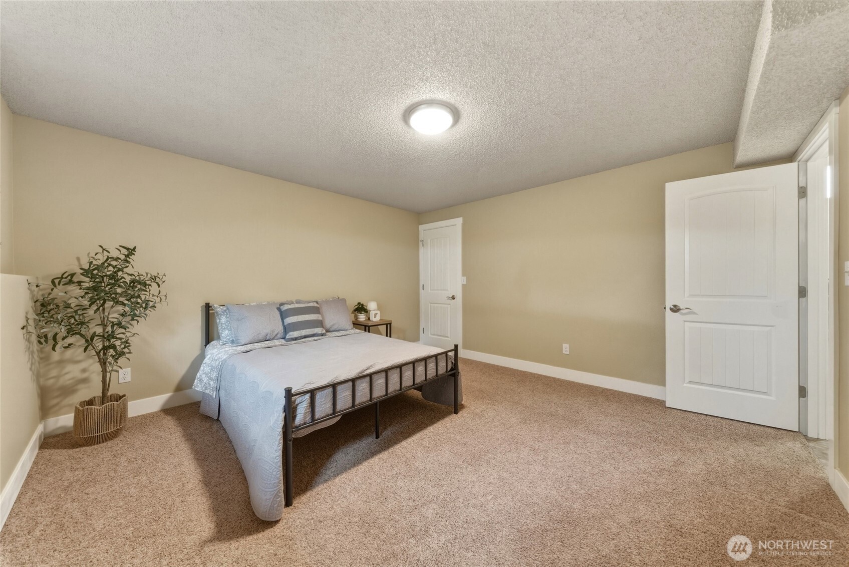 1182 Lancer Drive Property Photo 22