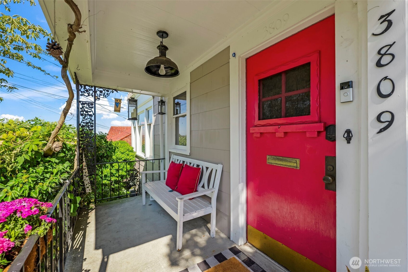 3809 N Adams Street Property Photo 4