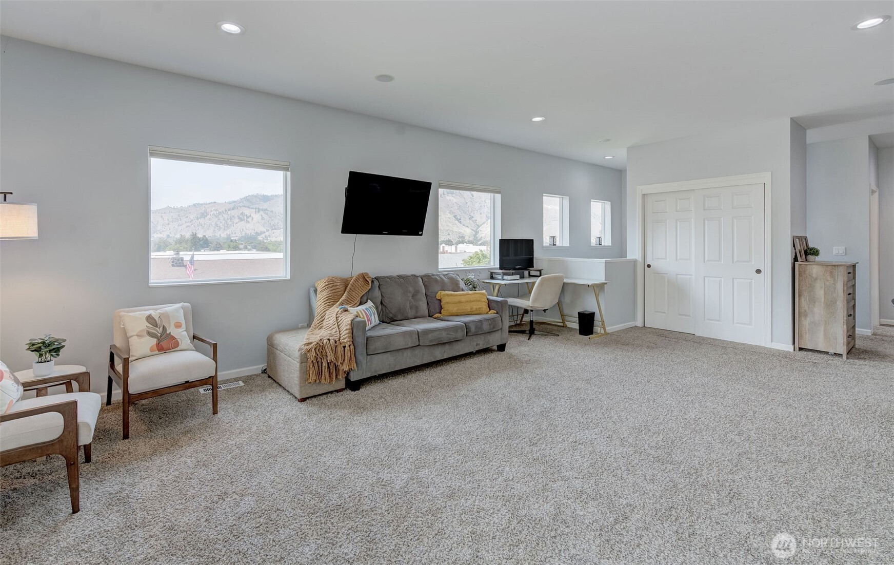 205 Skyline Drive Property Photo 27