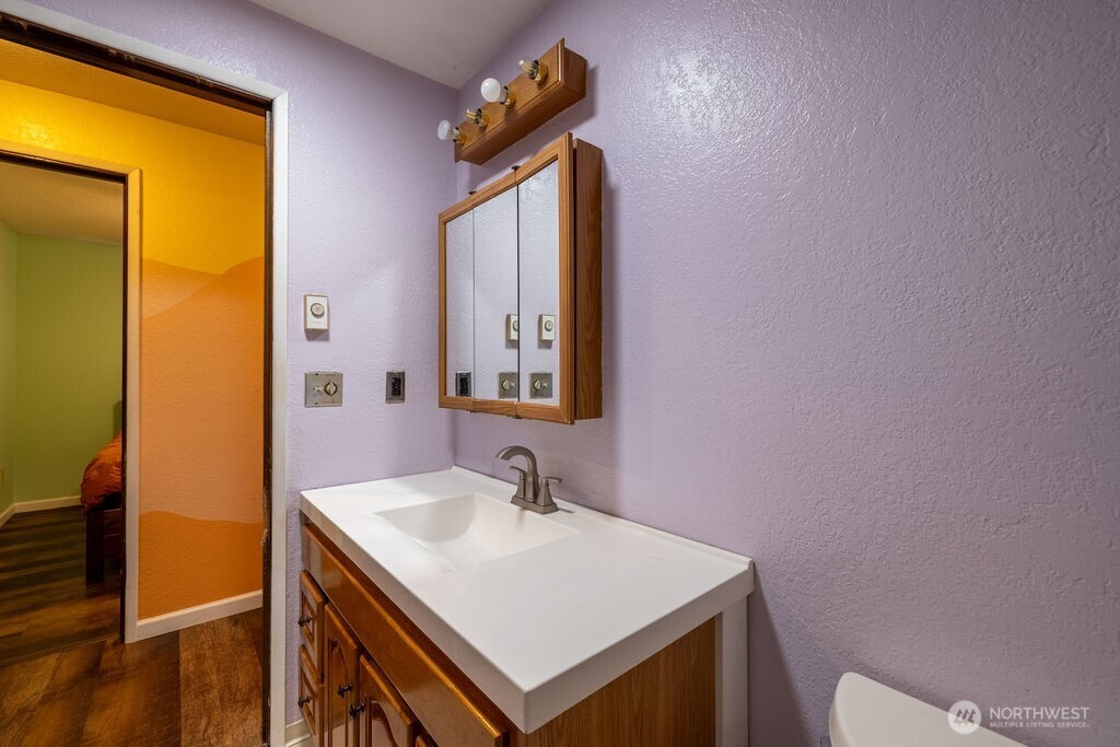 1115 W Hazel Street Property Photo 15