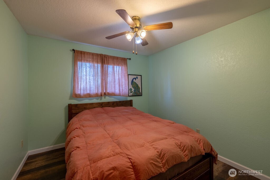 1115 W Hazel Street Property Photo 16