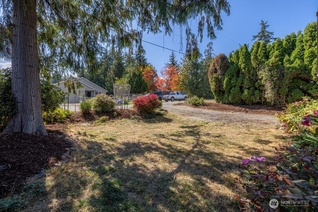 1115 W Hazel Street Property Photo 29