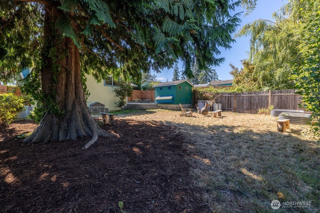 1115 W Hazel Street Property Photo 36
