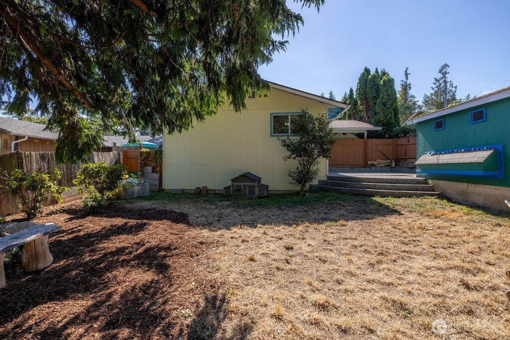 1115 W Hazel Street Property Photo 37