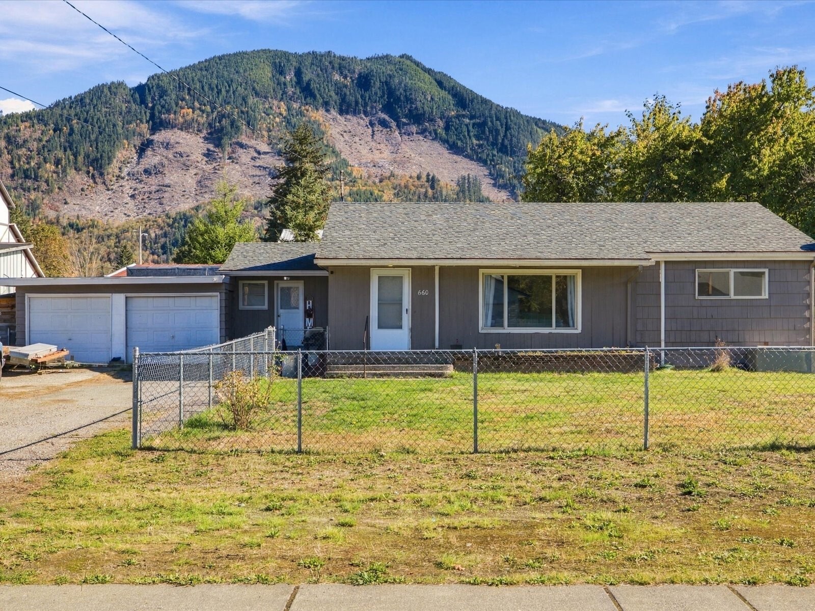 660 Sauk Avenue Property Photo 1