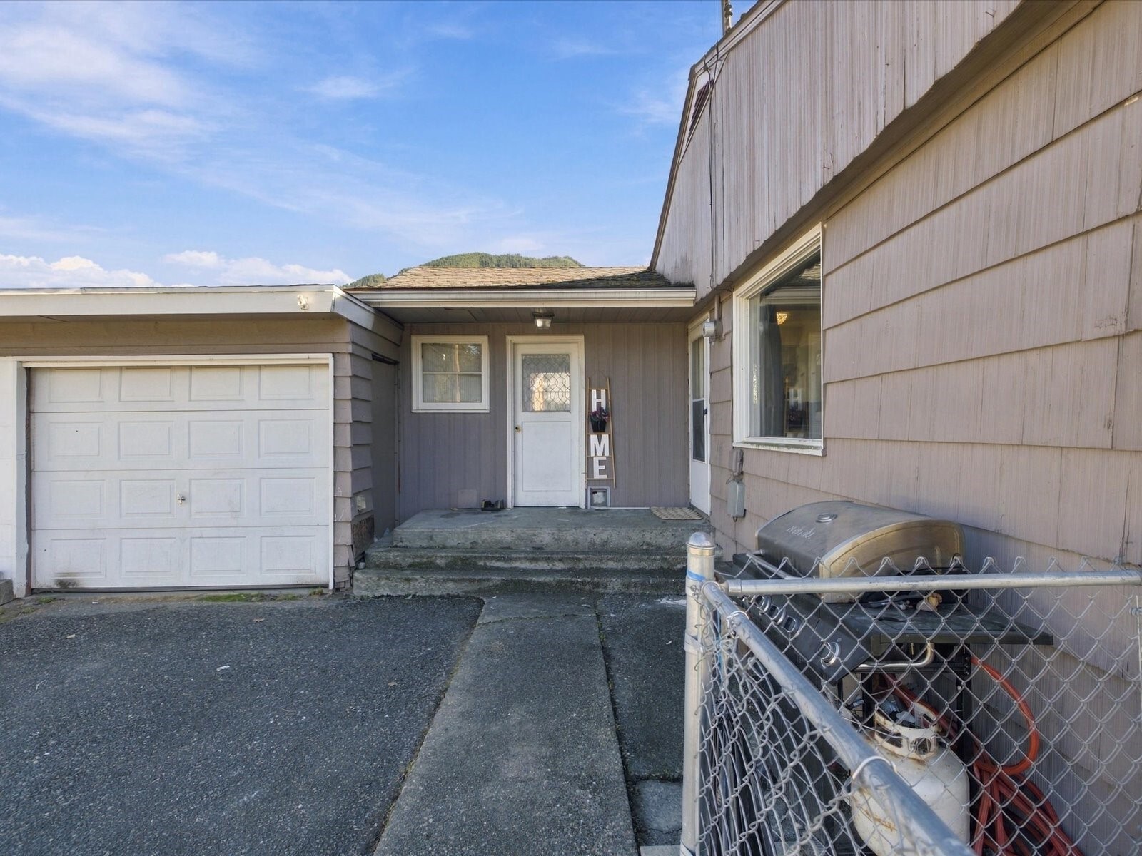 660 Sauk Avenue Property Photo 2
