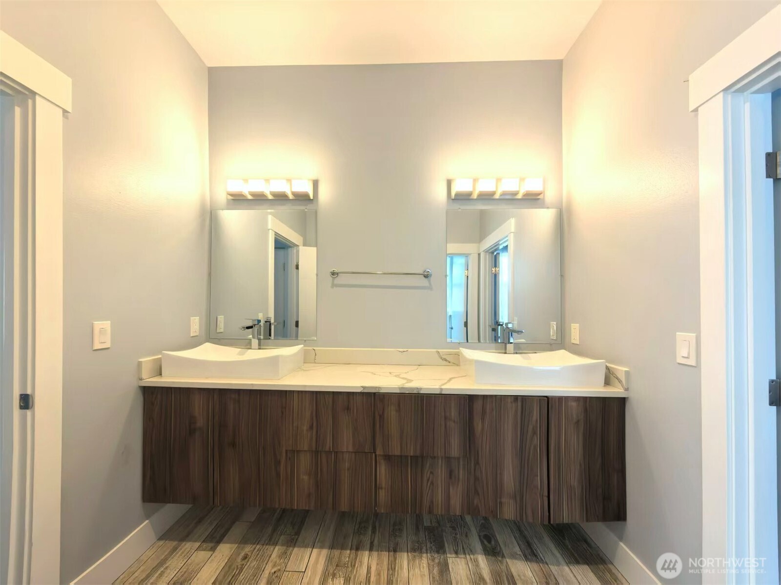 3621 Lincoln Avenue Property Photo 7