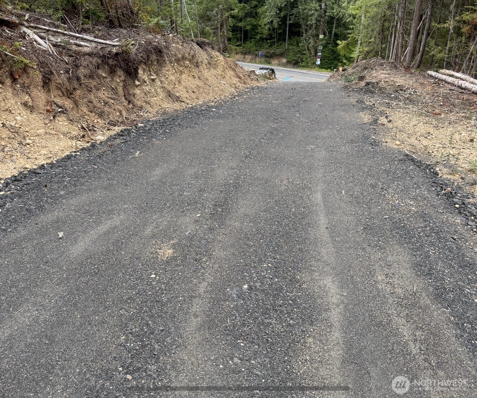 1085 N Lake Cushman Road Property Photo 8