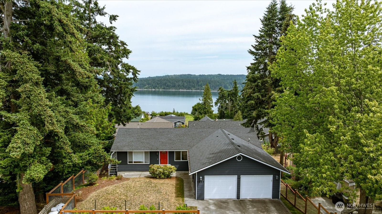 5055 Honeymoon Bay Road Property Photo 1
