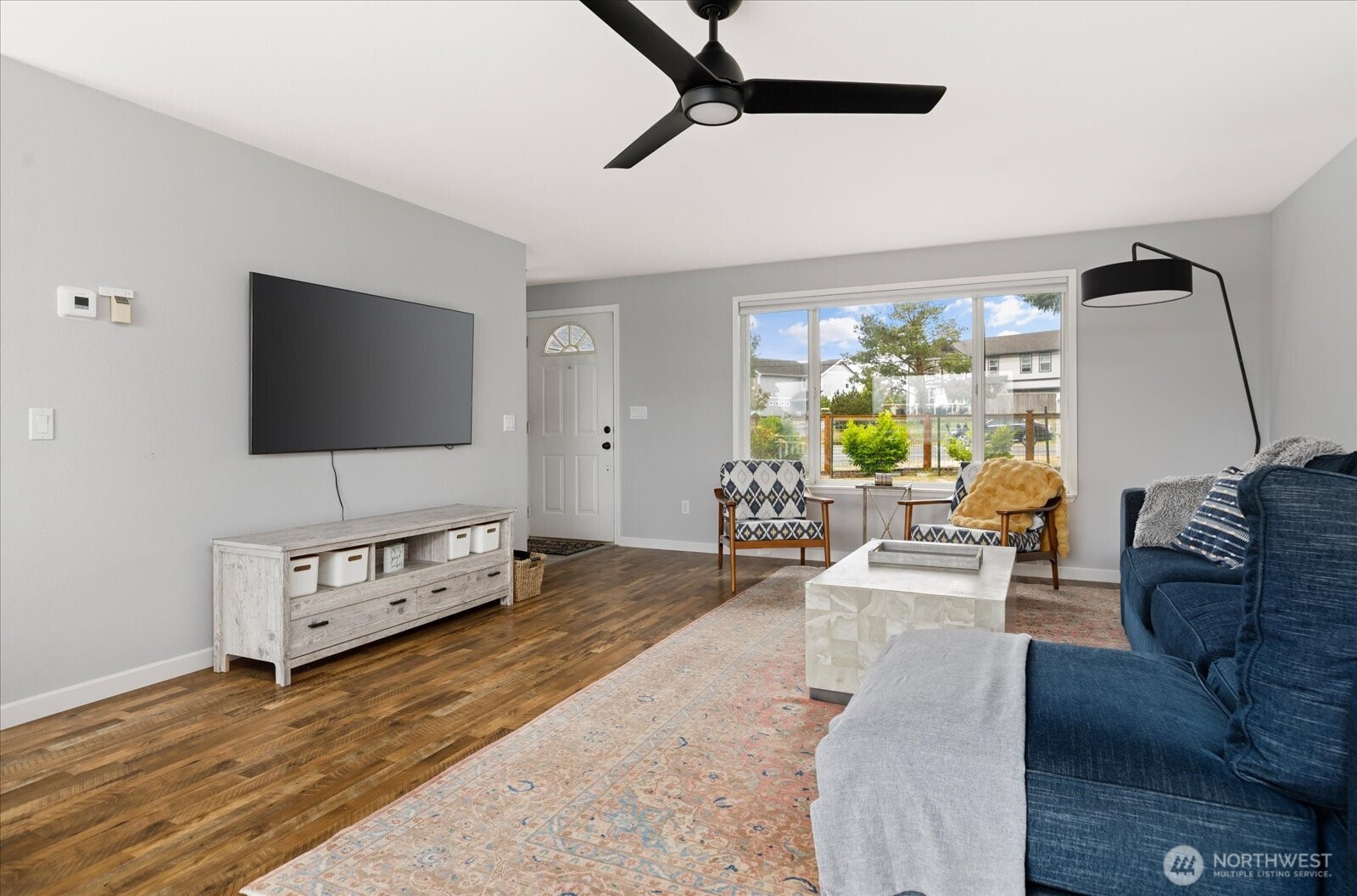 5055 Honeymoon Bay Road Property Photo 3