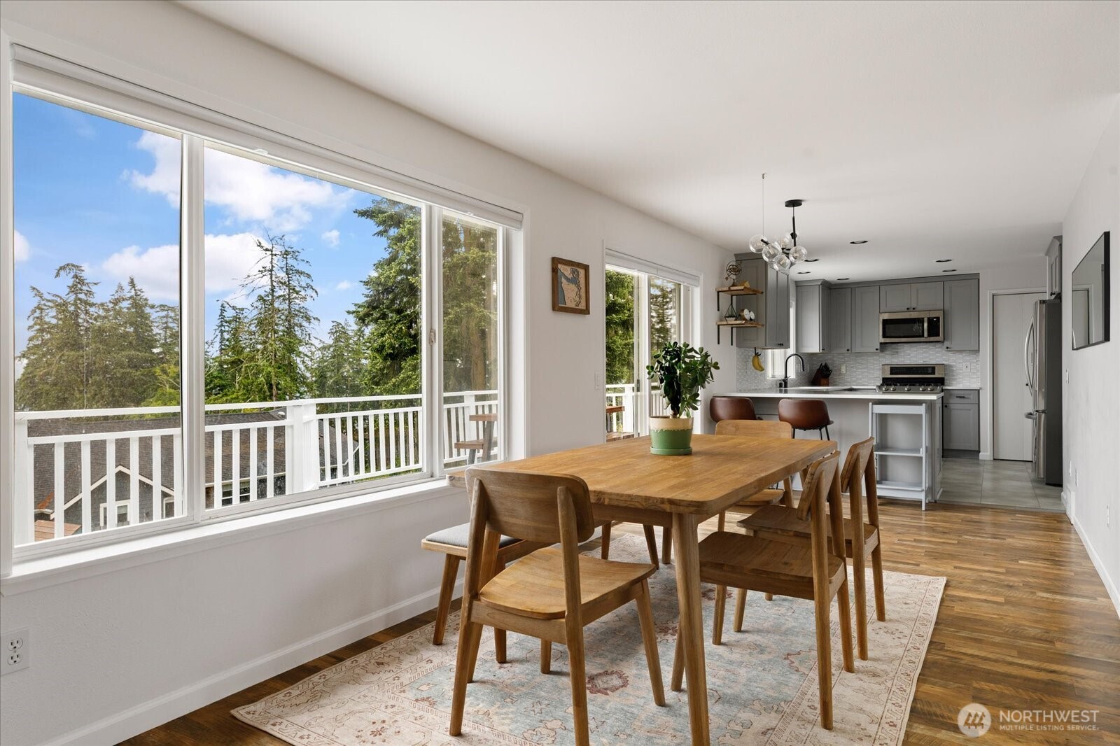 5055 Honeymoon Bay Road Property Photo 9