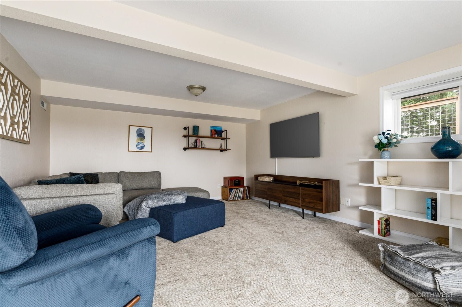 5055 Honeymoon Bay Road Property Photo 23