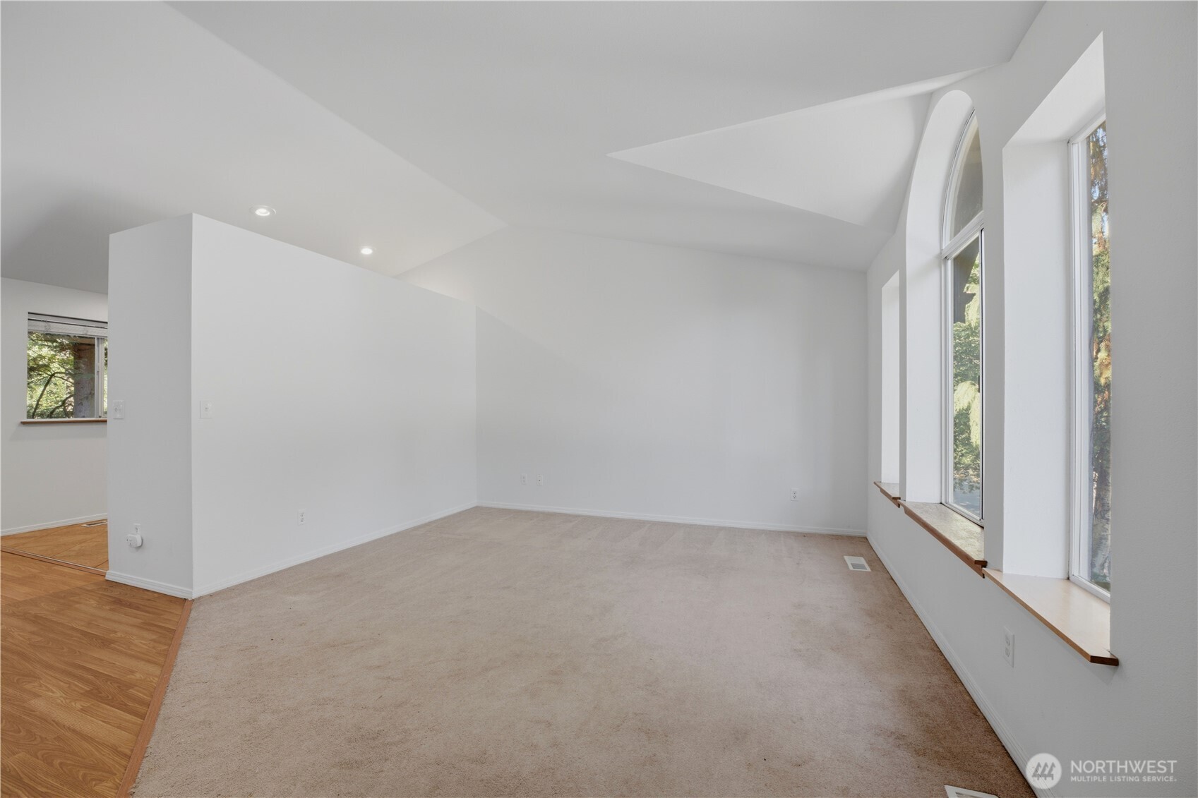 8716 17th Street Property Photo 4
