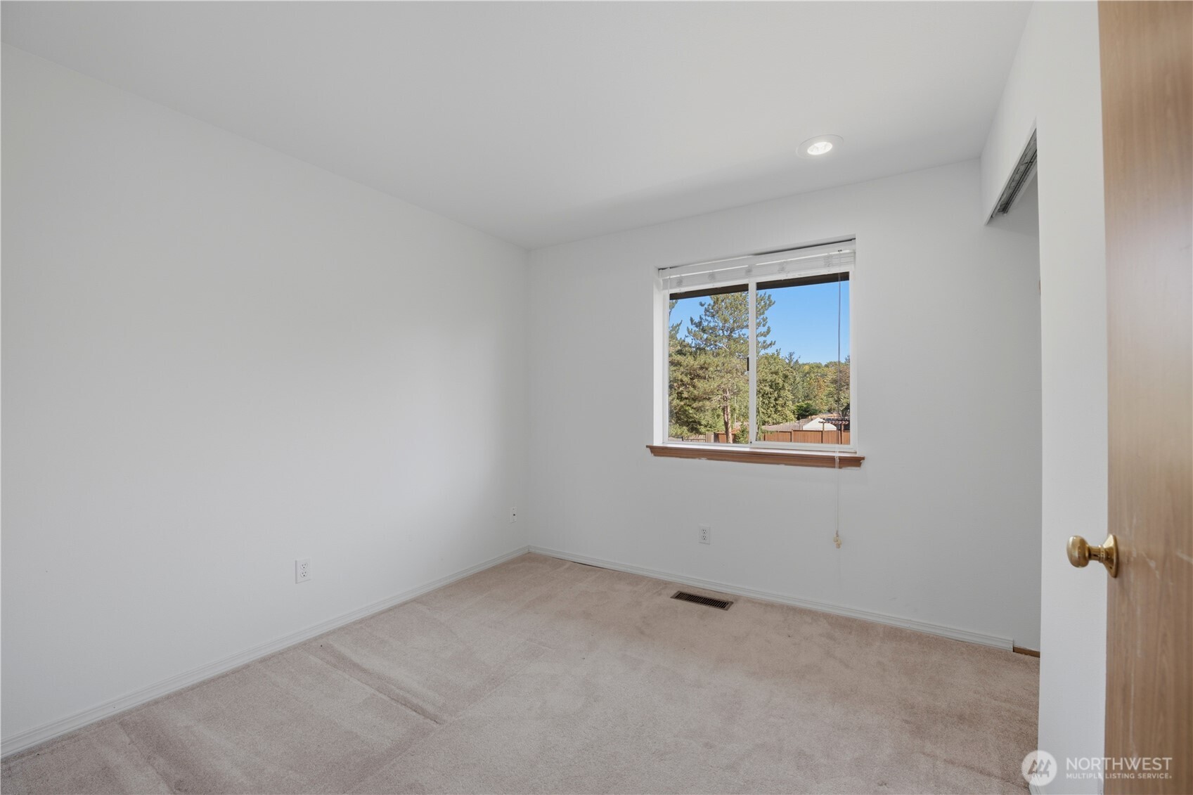 8716 17th Street Property Photo 15