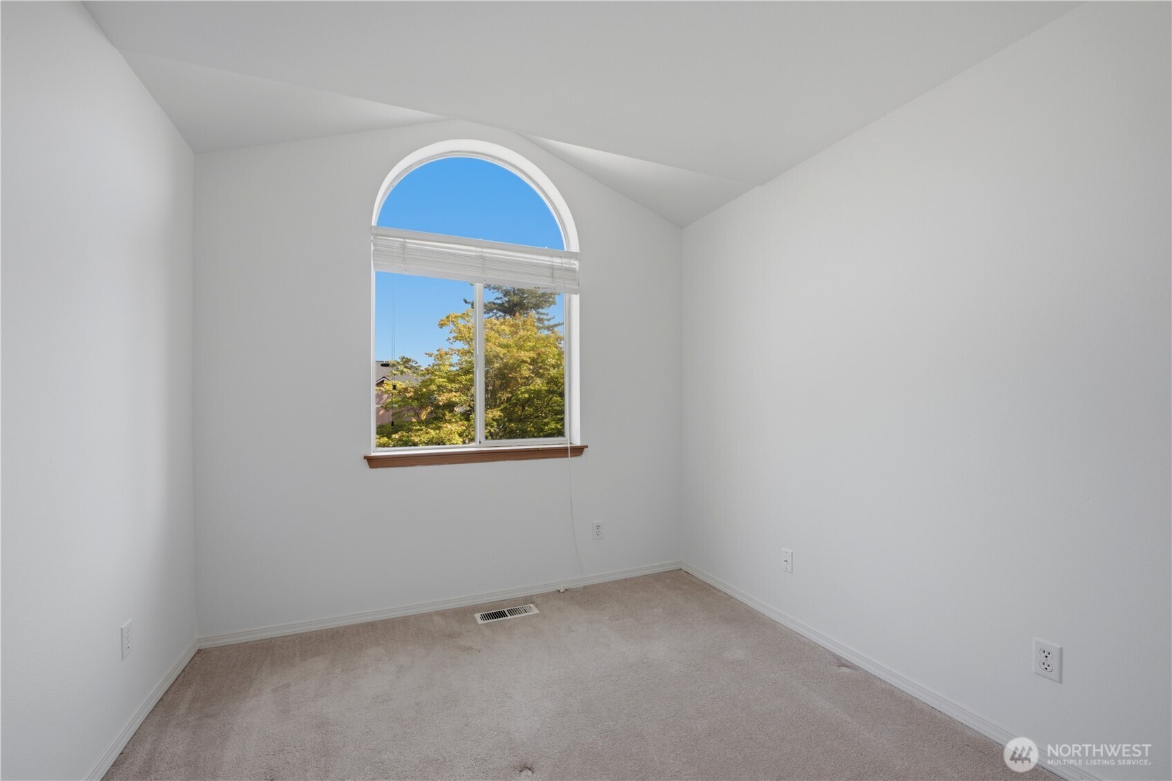 8716 17th Street Property Photo 16