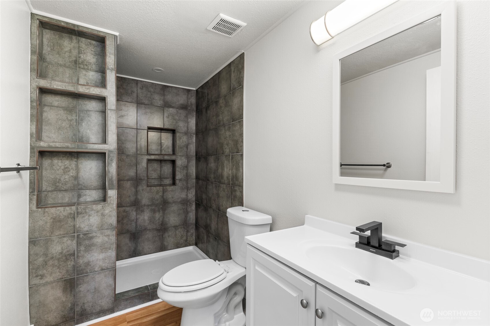 1004 Diane Avenue Property Photo 35