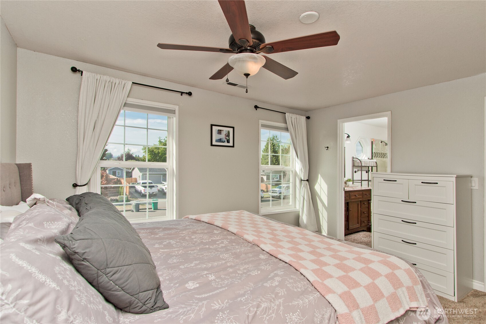 2871 Initial Avenue Property Photo 9