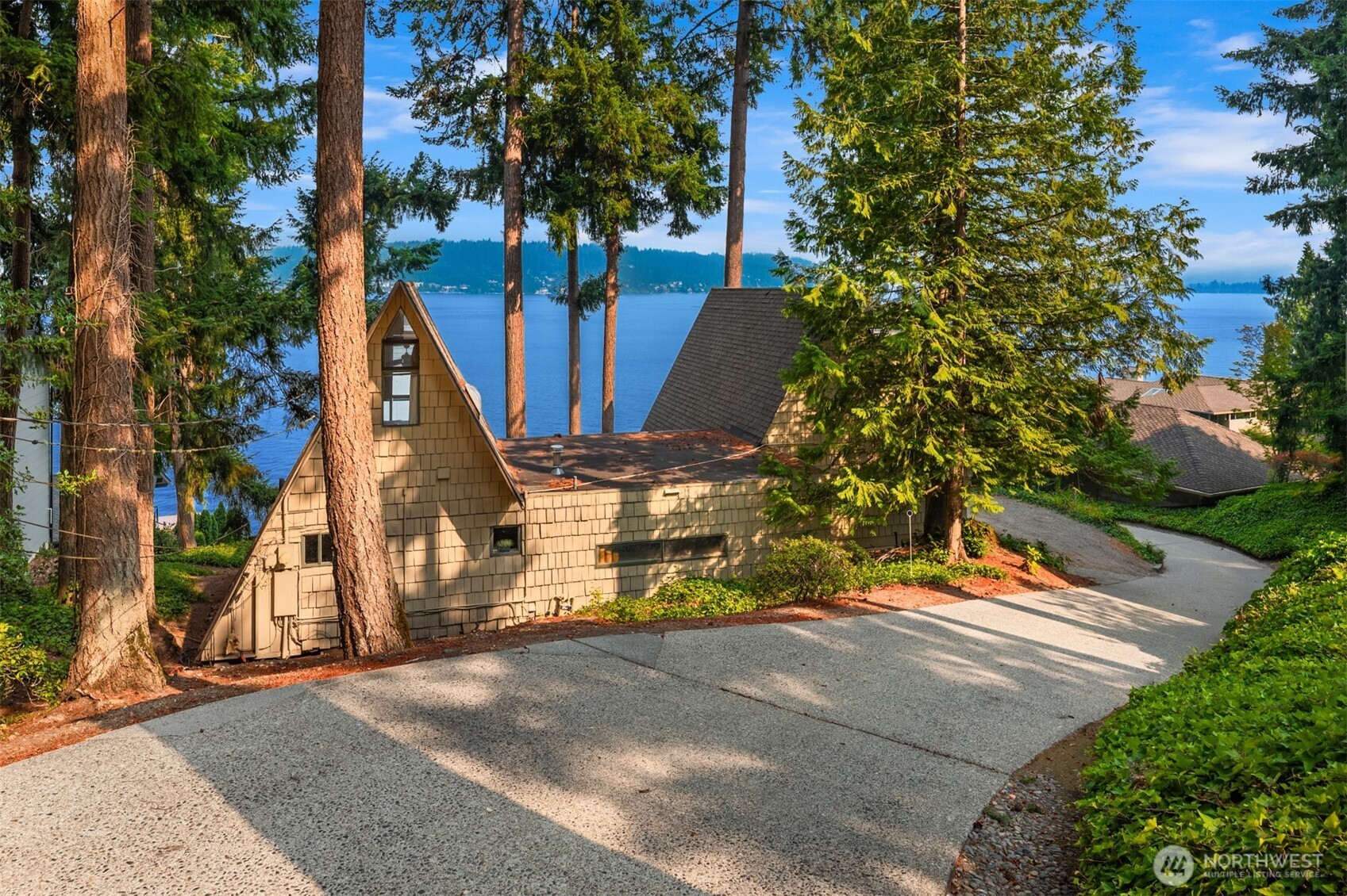 1602 W Lake Sammamish Parkway Property Photo 5