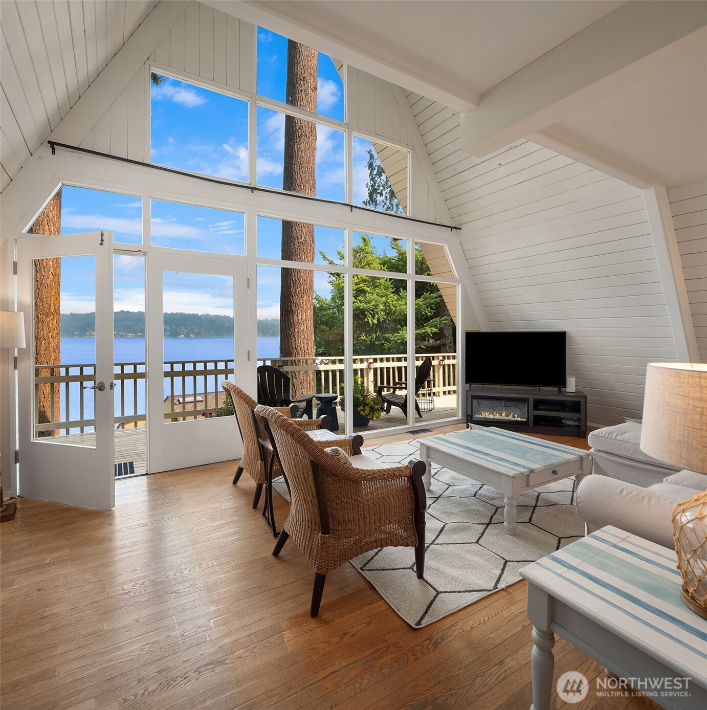 1602 W Lake Sammamish Parkway Property Photo 20