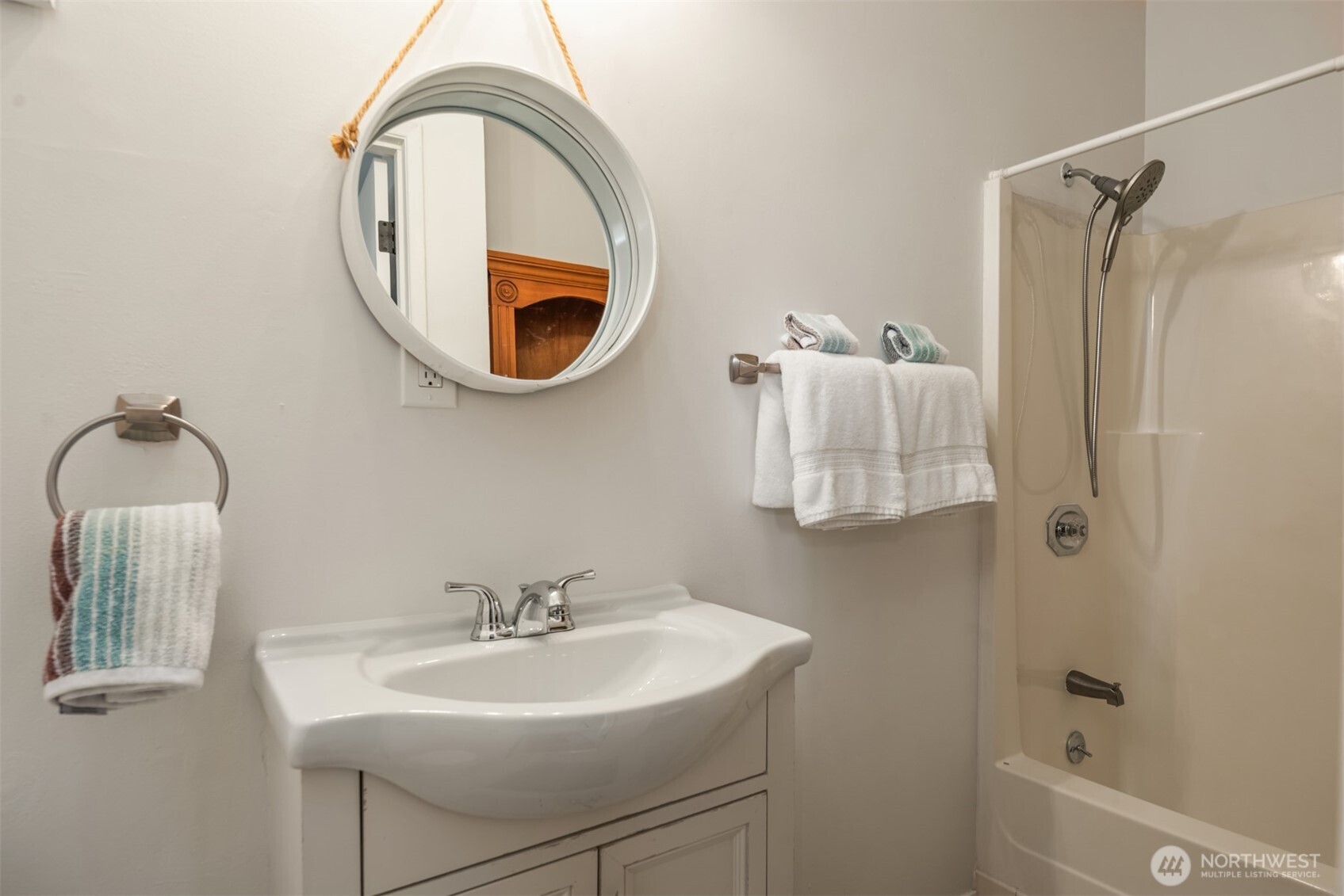 1602 W Lake Sammamish Parkway Property Photo 26