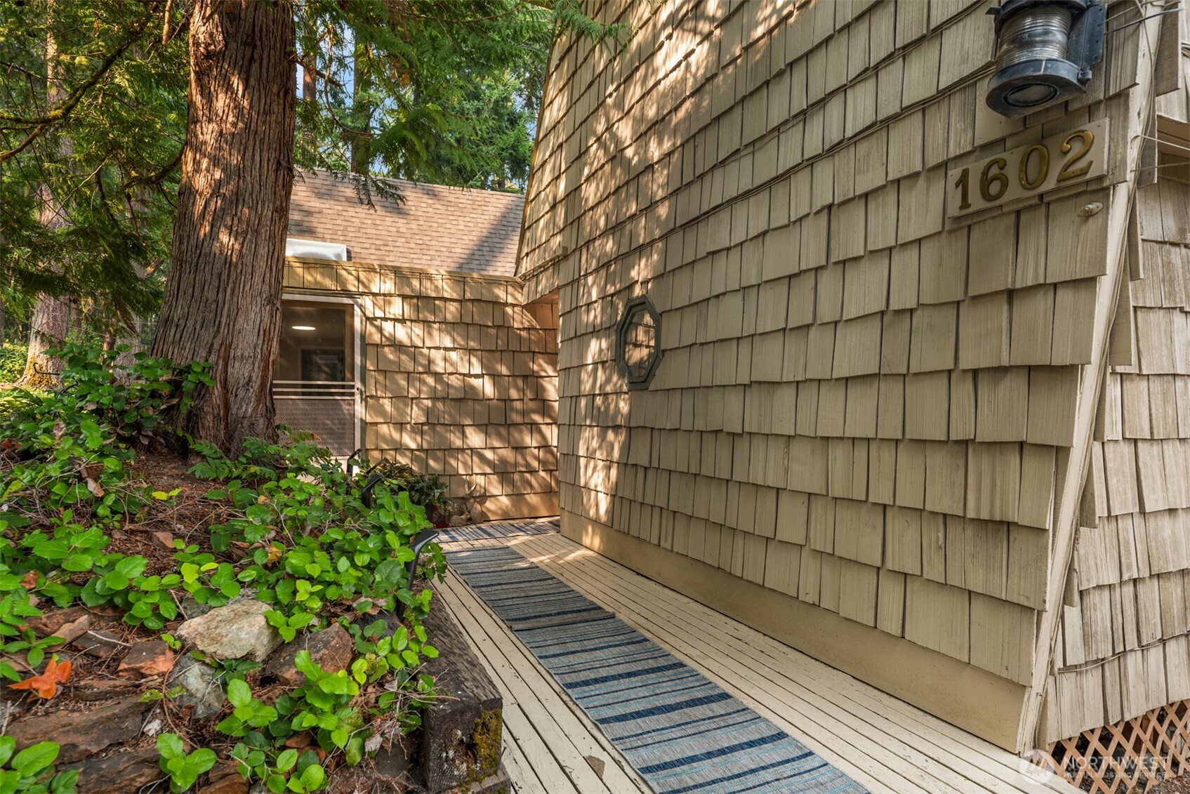 1602 W Lake Sammamish Parkway Property Photo 39