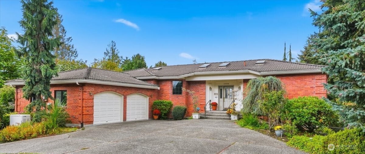 15508 72nd Avenue Property Photo 2