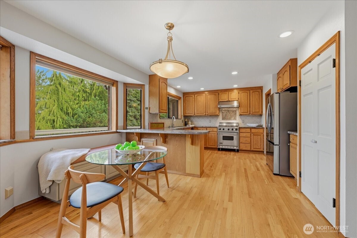 15508 72nd Avenue Property Photo 9